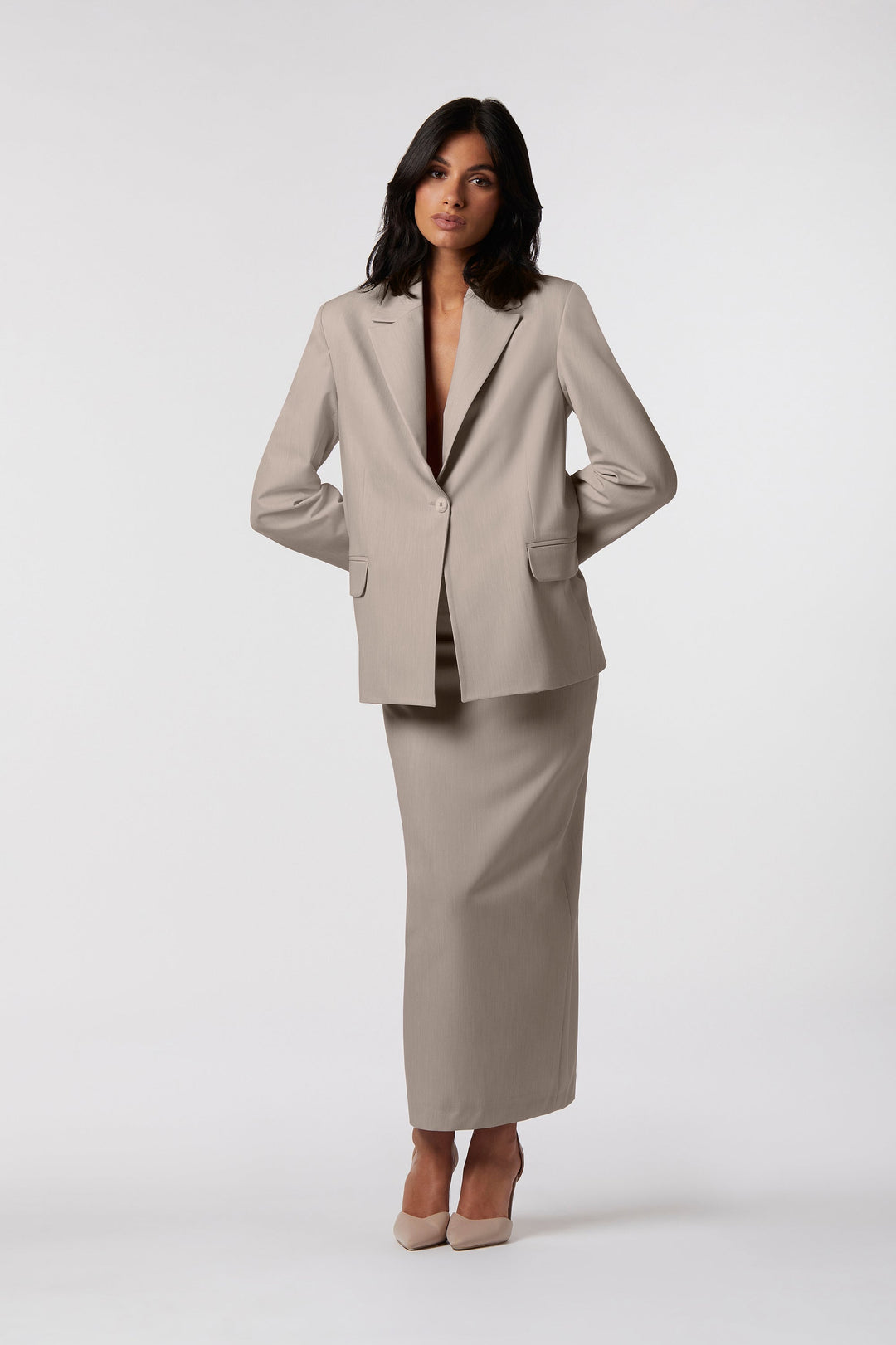 Completo Noto Oblise in crêpe fluido, colore blu navy