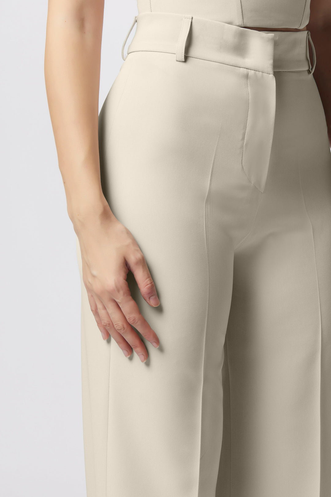 Tailleur Cortona Oblise in lana stretch, colore avorio