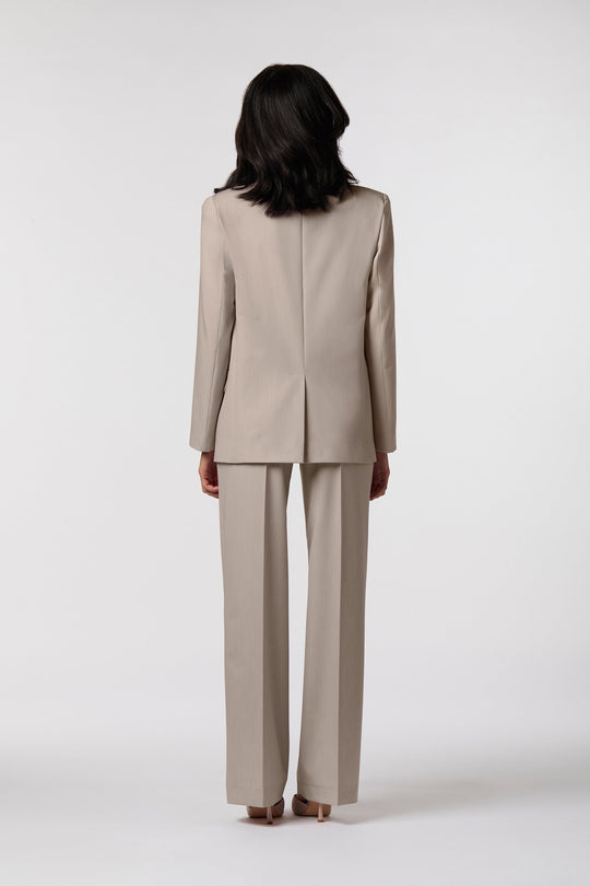 Tailleur Ostuni Oblise in crêpe fluido, colore tortora