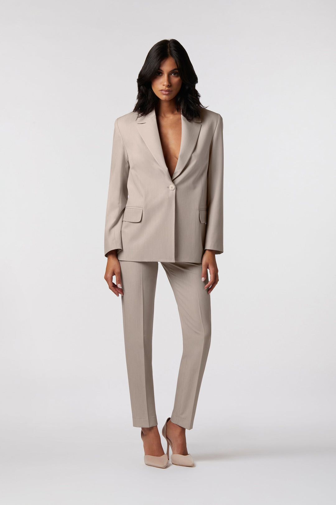Tailleur Ostuni Oblise in crêpe fluido, colore tortora