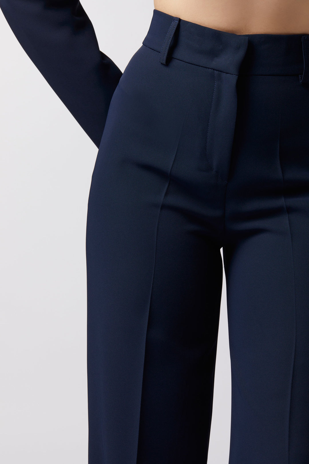 Tailleur Positano Oblise in raso opaco, colore blu